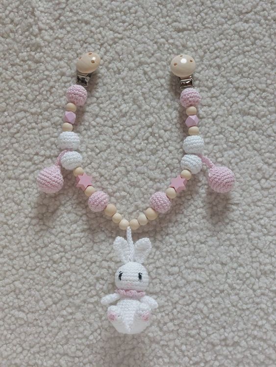 Jouets: Kinderwagenkette Hase – Neuf avec emballage d'origine à Bleienbach par babyhandgemachts