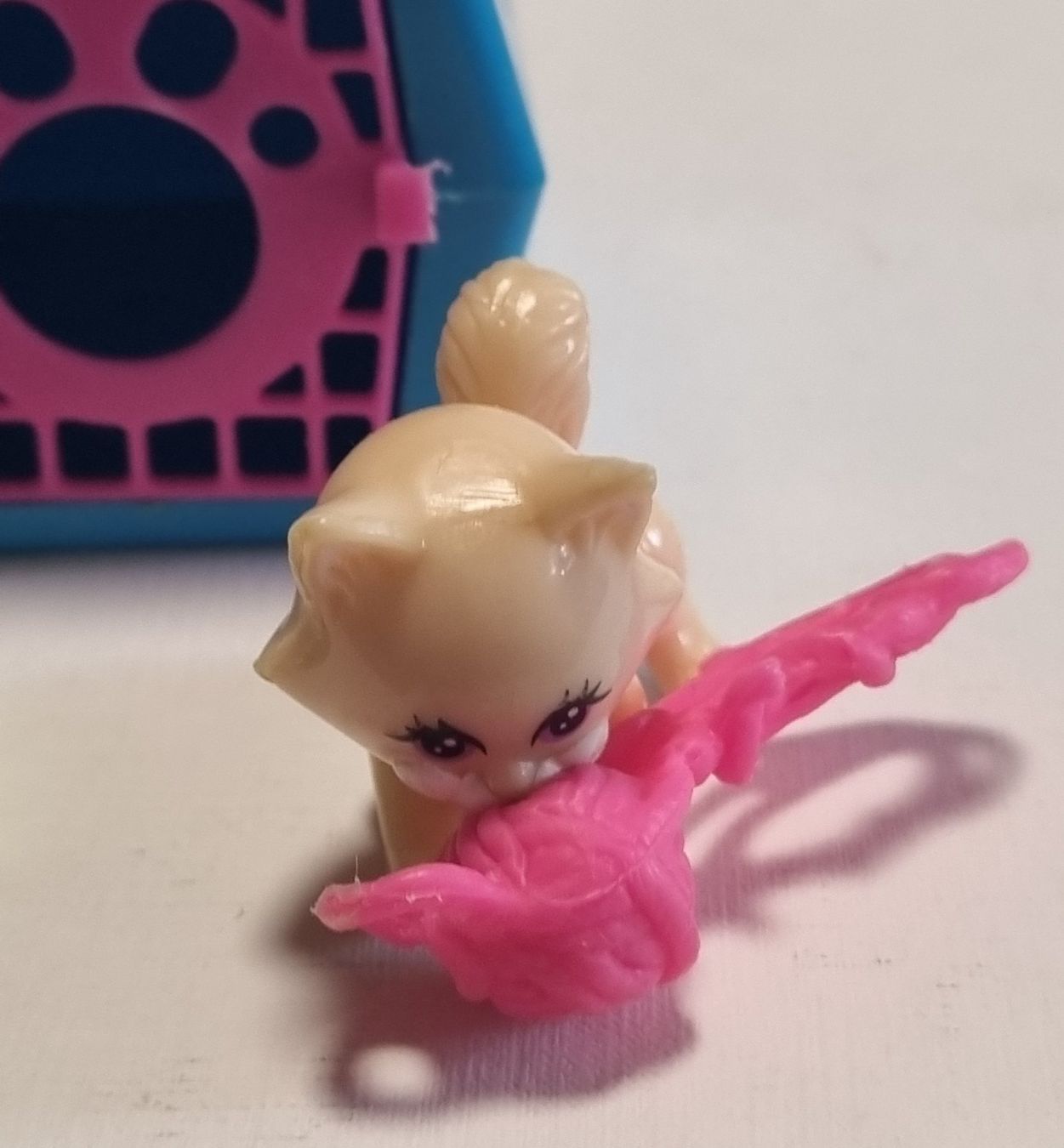 Hasbro Spielzeuge: Kenner Littlest Petshop Verspieltes Kätzchen – Gebraucht aus Effretikon von lenalisa63 1
