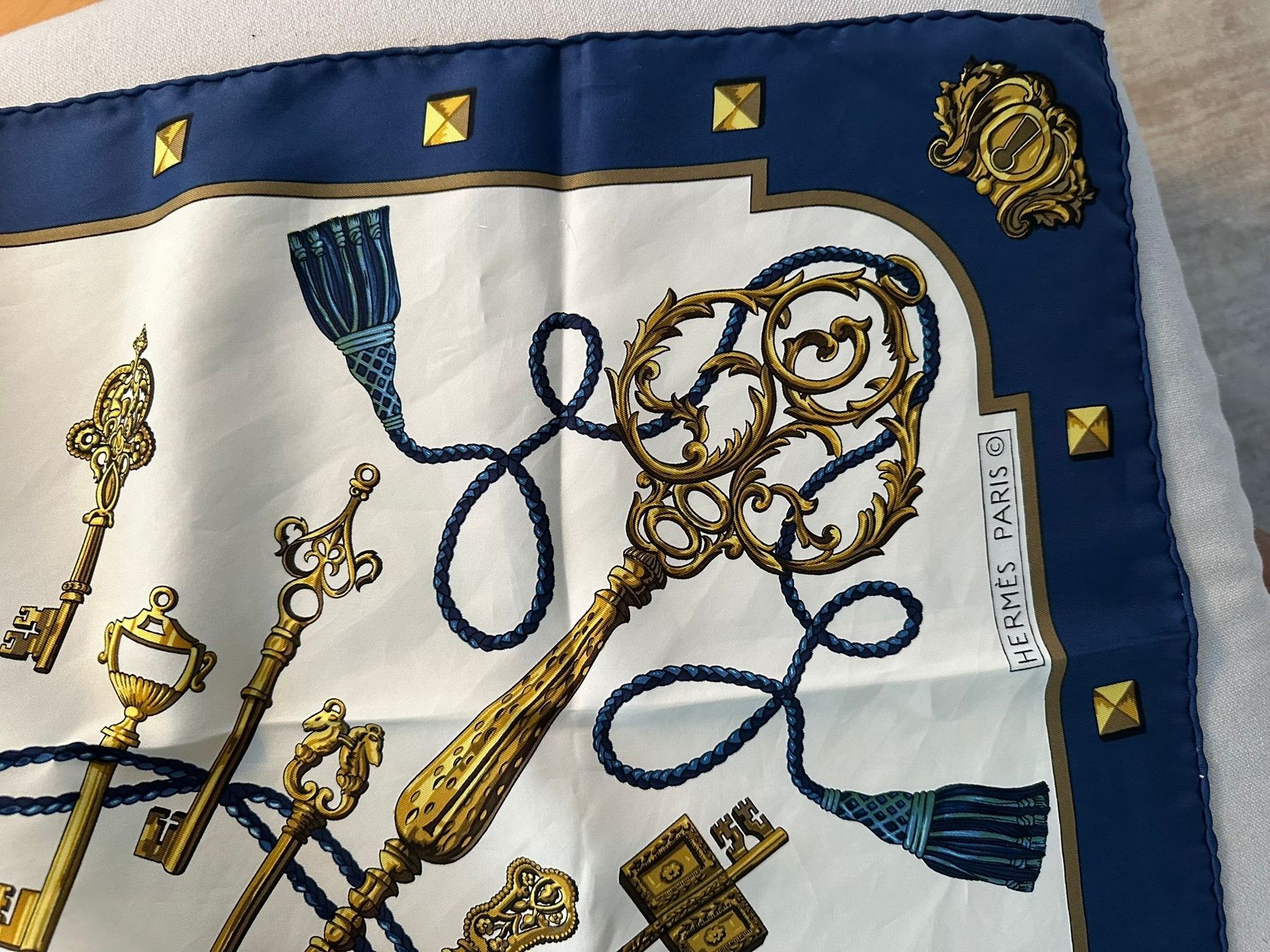 Hermès Foulard & Sciarpe: Original Hermès Seidentuch mit Box – Usato da Rüti ZH venduto da aip_5pql 4