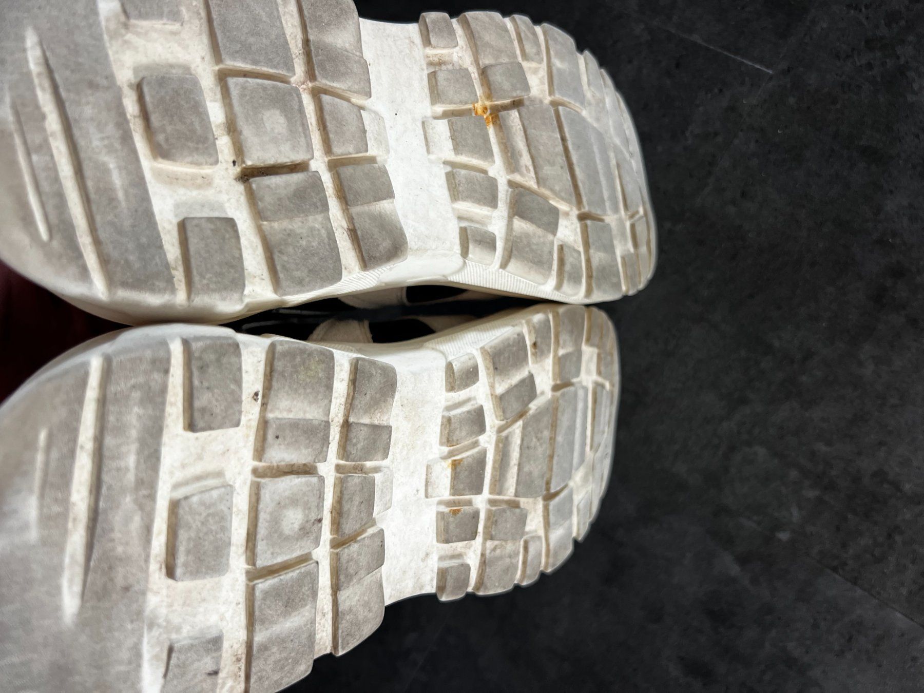 Zadig & Voltaire Scarpe da donna: Zadig & Voltaire Sneakers, 65% Leather Gr. 39 – Usato da Rüschlikon venduto da 21moje 9