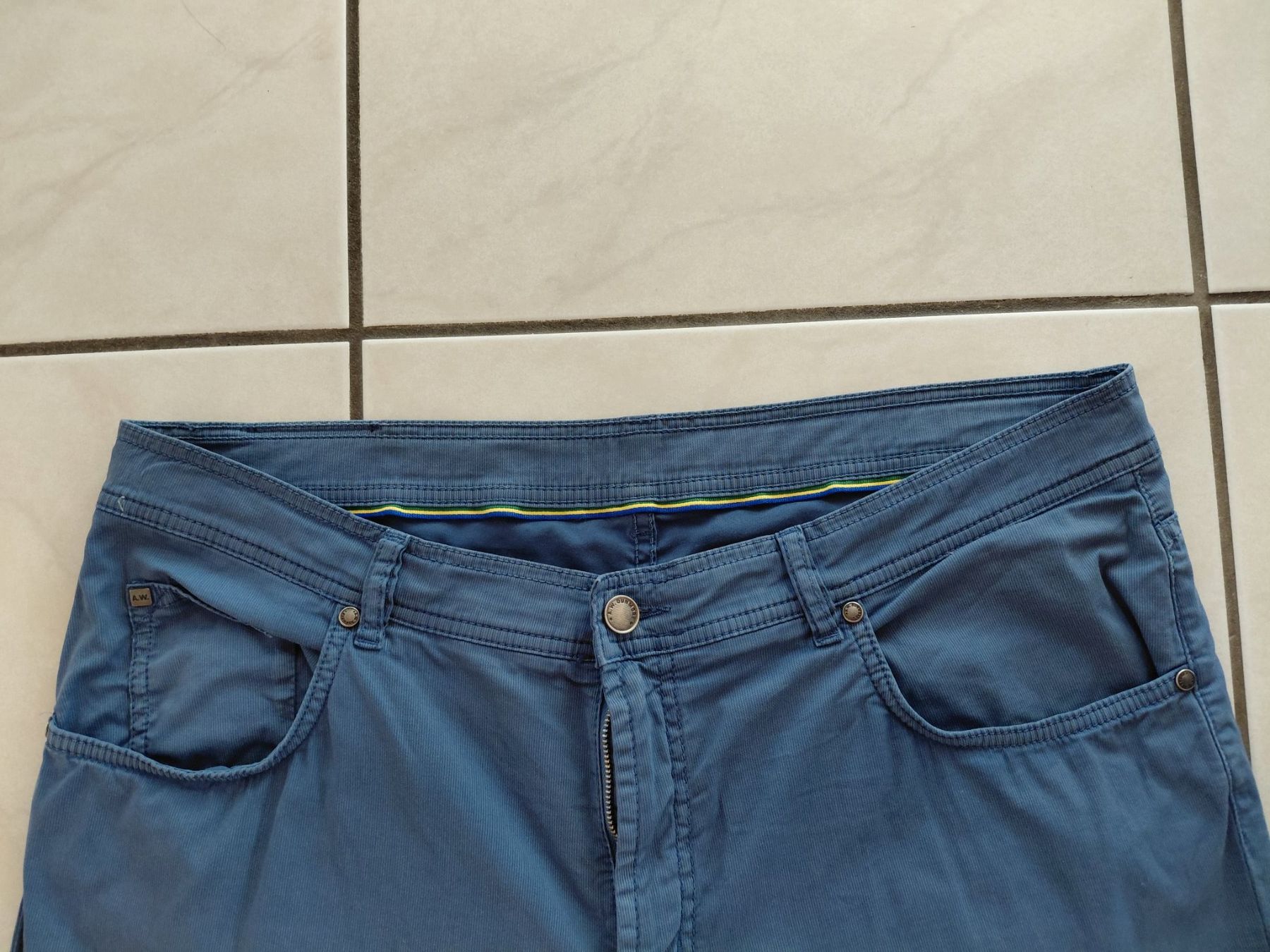 Jeans: Hell Blaue Herren Hose, Grösse 38/32,  A.W.DUNMORE – Usato da Winistorf venduto da acreativ4 1
