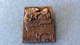 Ansteckpin 212: Mellige 86