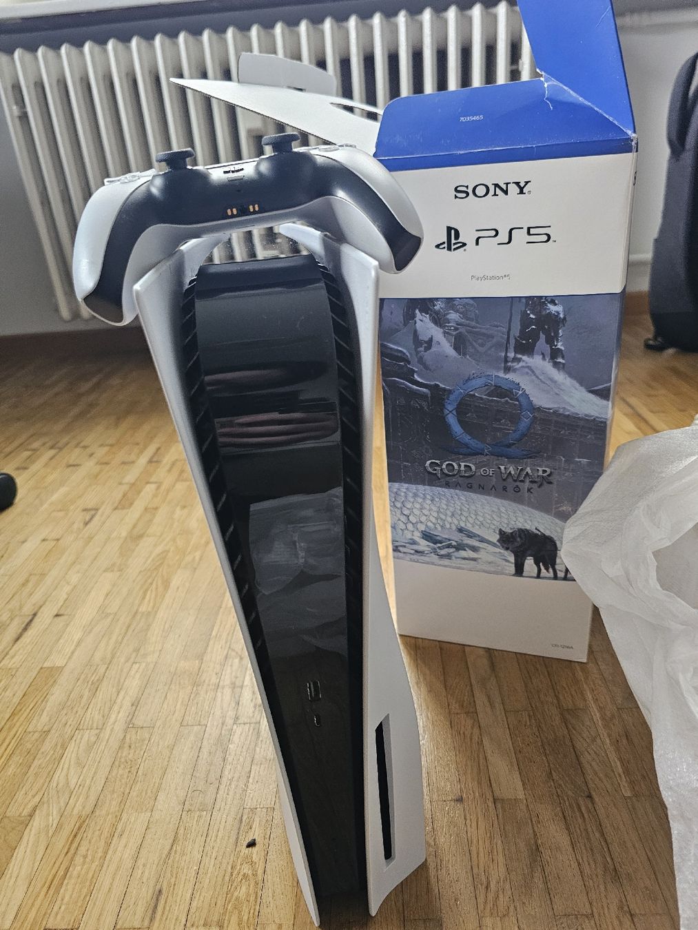 Sony Console: Playstation 5 (Disc version) – Usato da Zürich venduto da nik_q9ws 2