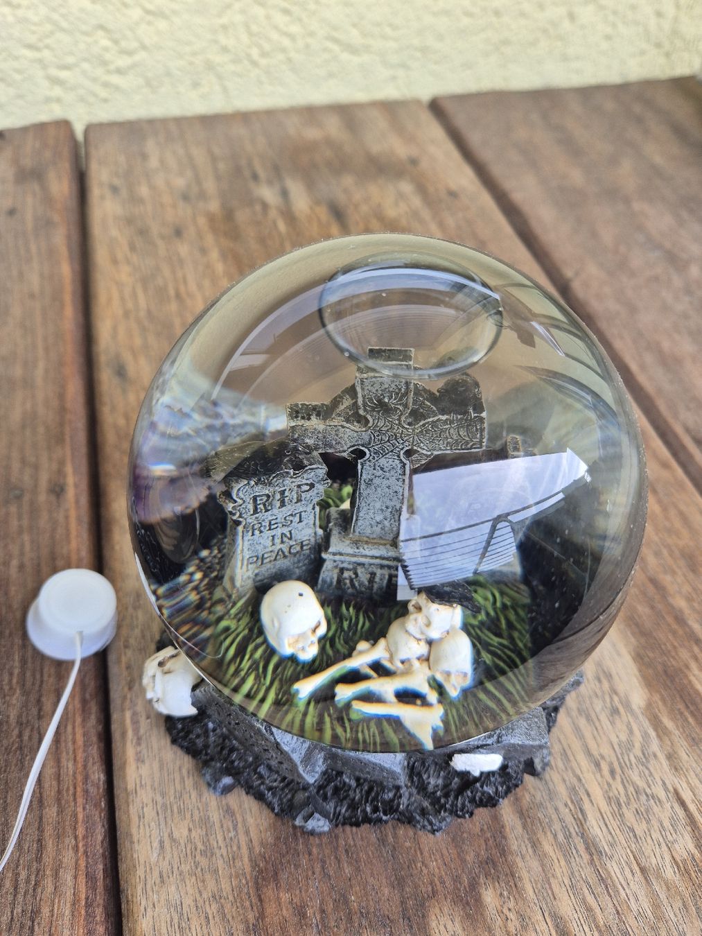Tutte le decorazioni: Halloween Snow Globe x3  Graveyard/ Fortune Teller / Pumpkin – Usato da Zürich venduto da mrs_kz6n 7