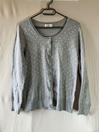 Gepunktete Strickjacke von C&S Gr. M