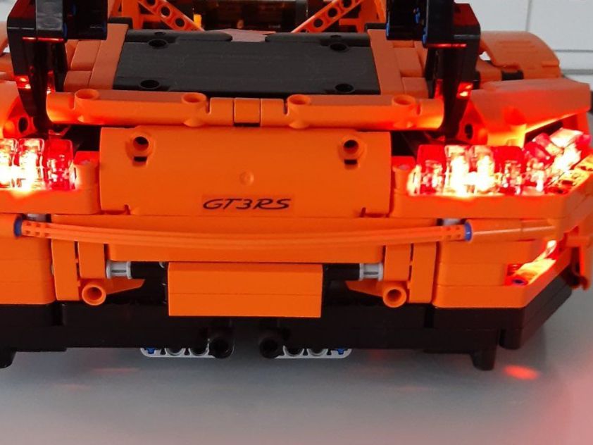 Technics Kit di costruzioni: Lego Technic Porsche GT3 RS 42056 – Usato da lyss venduto da re-mo01 3
