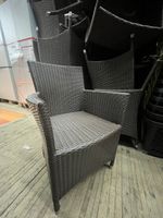 6 Braune Rattanstühle  Mazuvo15 CHF Pro Stück