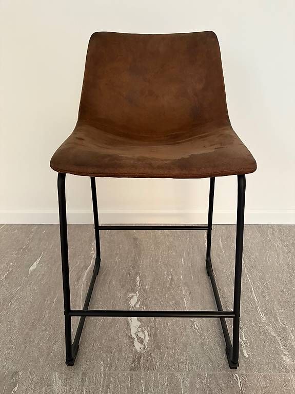 Chaises hautes: Chaises de bar en excellent état – D'occasion à Gland par Diamond_Walbrow