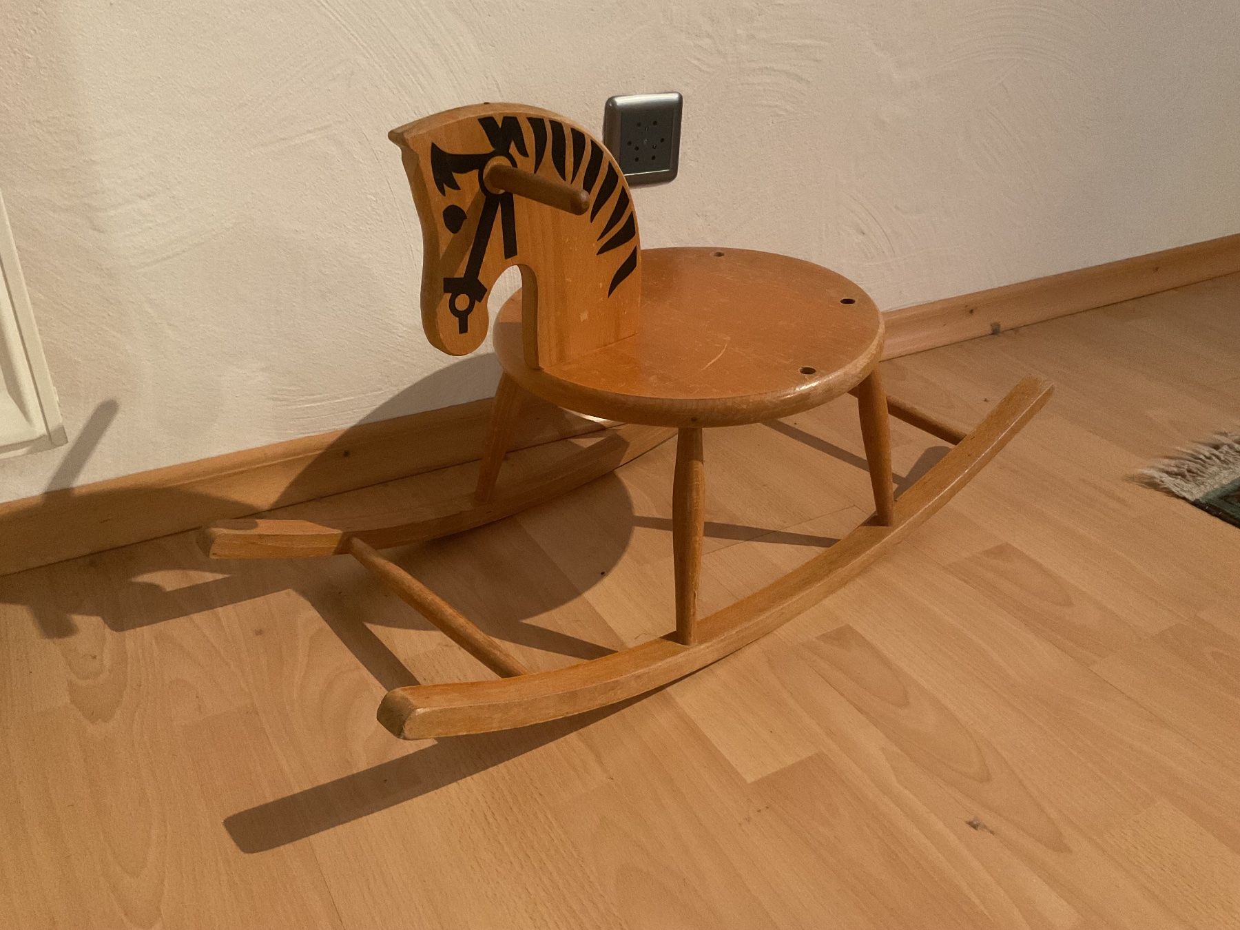 Jouets: Schaukelpferd – D'occasion à Solothurn par huesi78