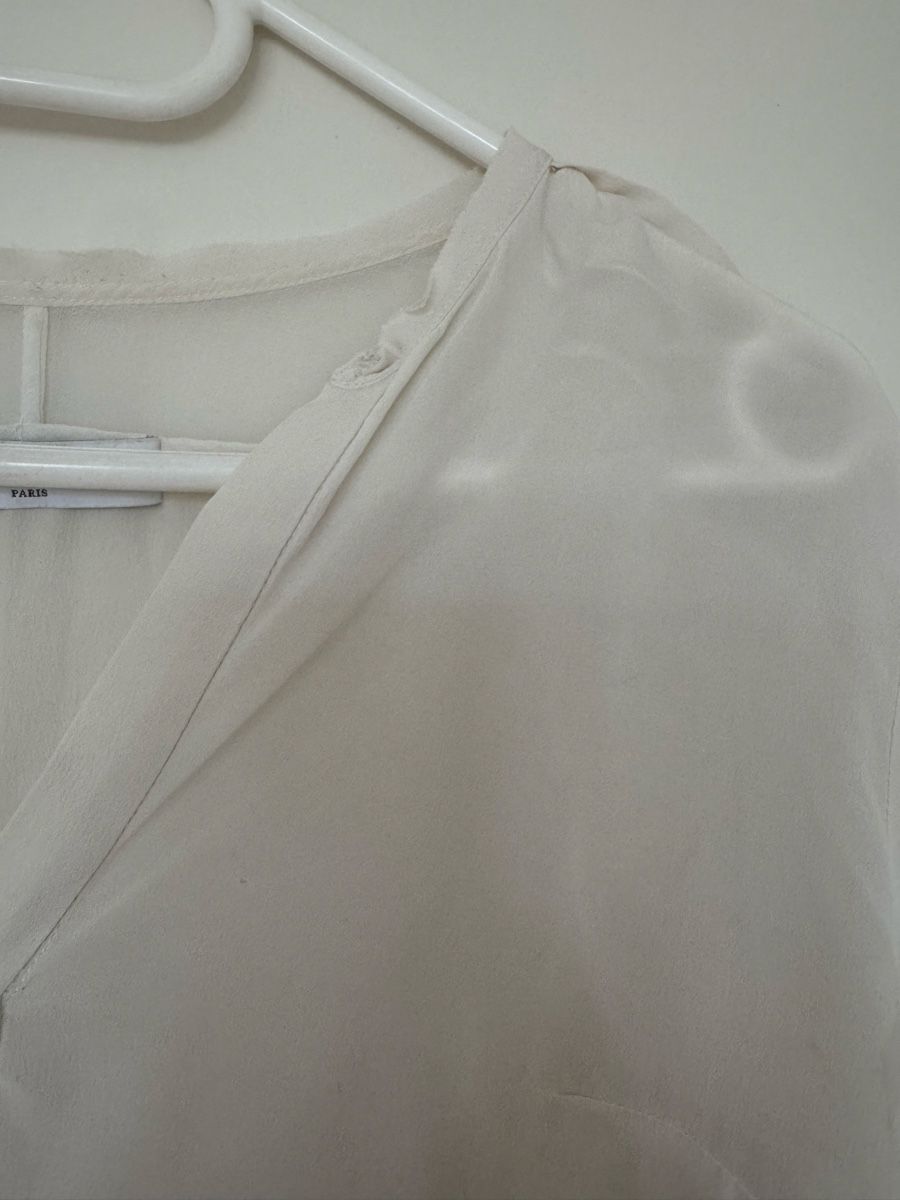 Sandro Camicette: Elegante, weisse Seidenbluse von Sandro – Usato da Zürich venduto da Chanelle07 3