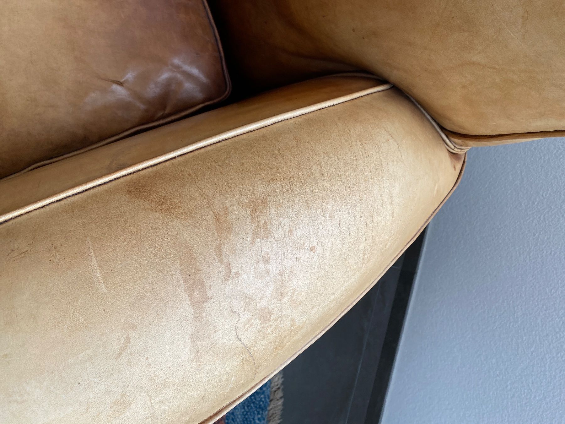 Poltrone: Fauteuil en cuir – Usato da St-Sulpice VD venduto da yasmine.assaf 5