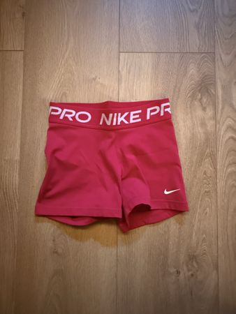 Nike Pro Shorts pink