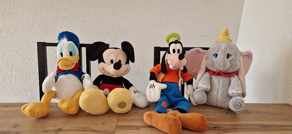 Giocattoli: Plüschtiere Disney 4 Stück – Usato da Zürich venduto da daniel.hess82
