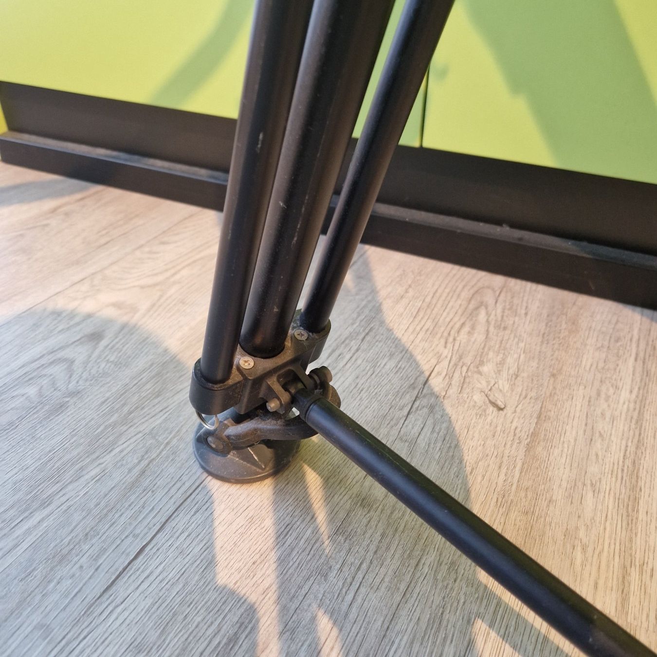 Treppiedi & Teste: Miller DS-10 Digital Support Tripod - #828 – Usato da Martigny venduto da VisualPixel 8