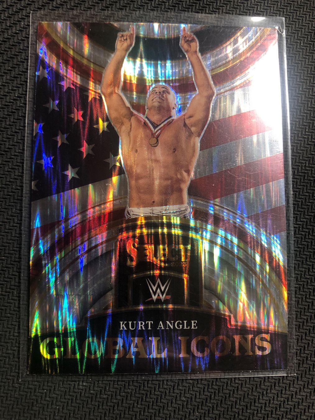 Topps Sammelbilder & Trading cards: Panini Select WWE Kurt Angle Insert Shimmer – Gebraucht aus Wangenried von Garagara