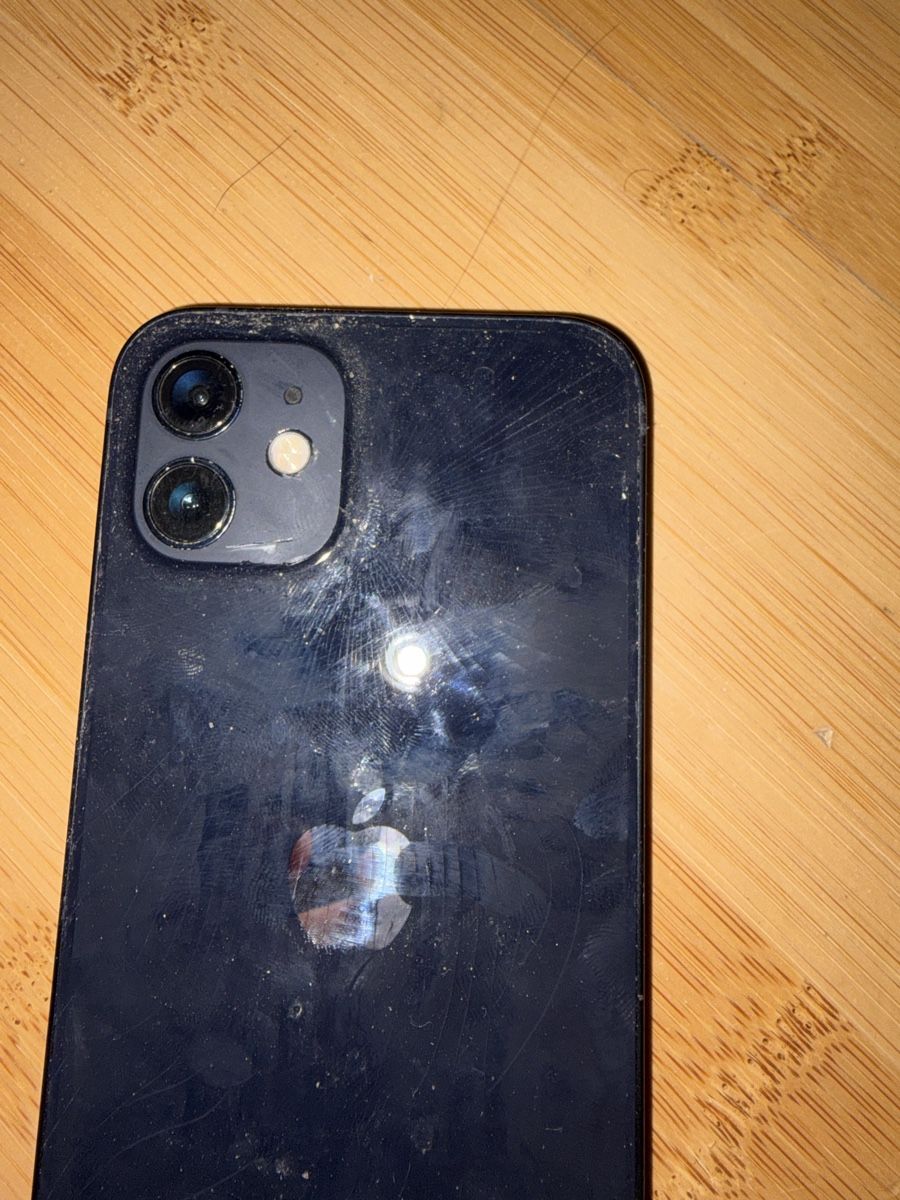 Apple Handys / Smartphones: iPhone 12 gebraucht  – Gebraucht aus Staufen von nic_8g8z 4