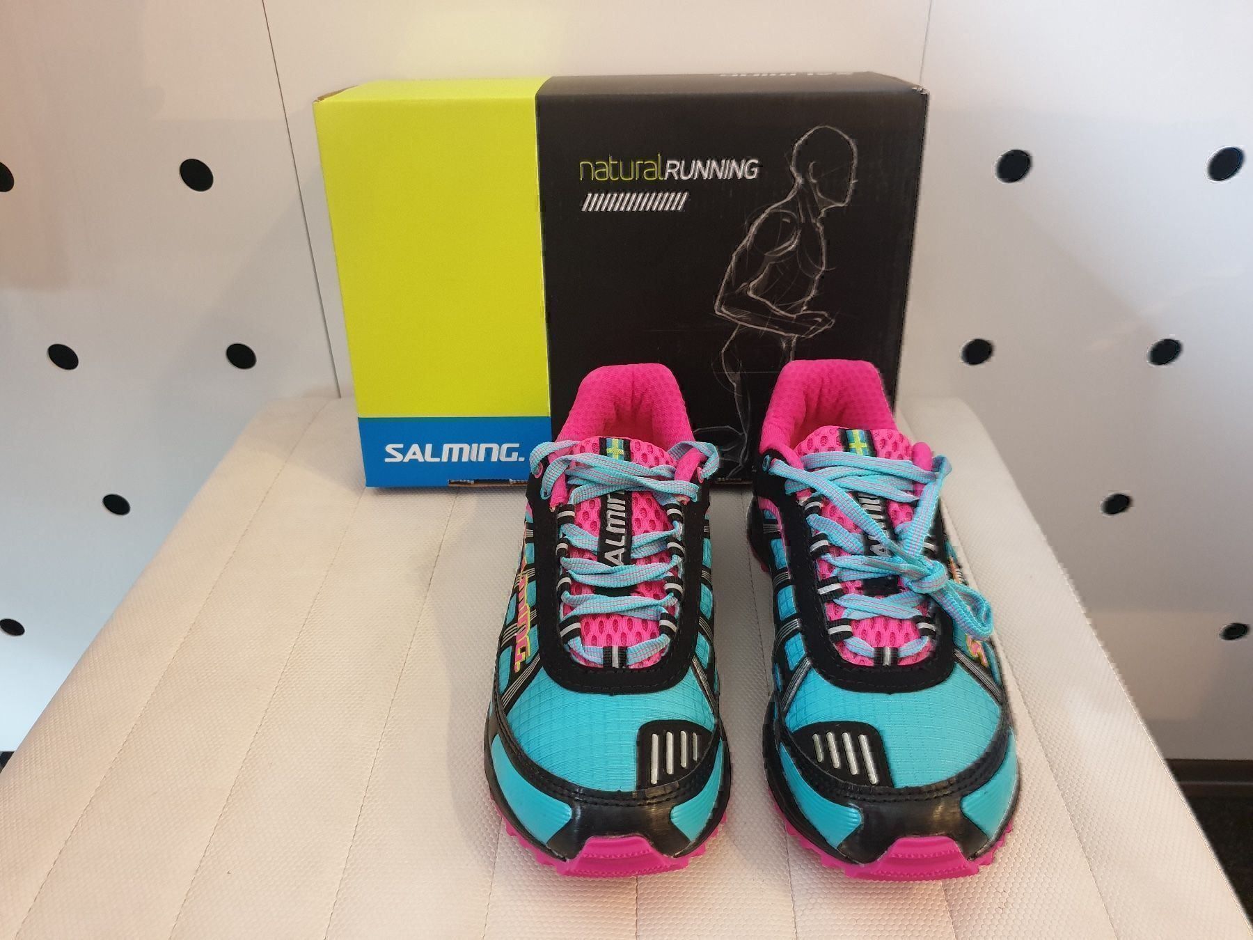 Scarpe da donna: SALMING TRAIL T2      Gr. 36 – Nuovo e nell'imballaggio originale da Zürich venduto da LIQUIDATOR.CP 1