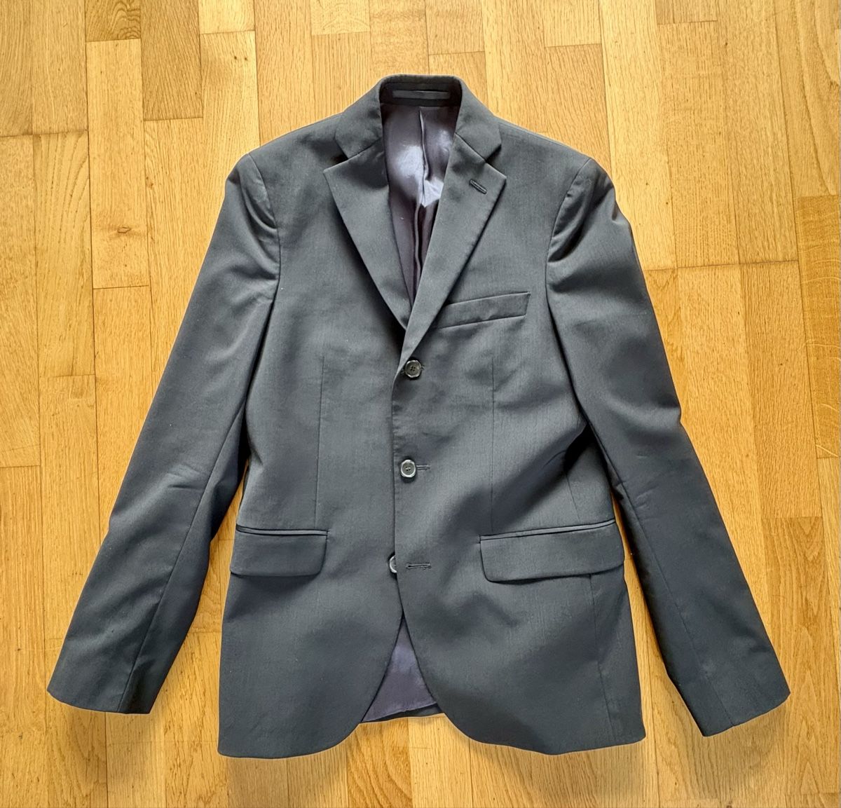 Acne Studios Completi: Acne Studios Herren Sakko, Grösse 44, schwarz – Usato da Zürich venduto da mr_rm_z