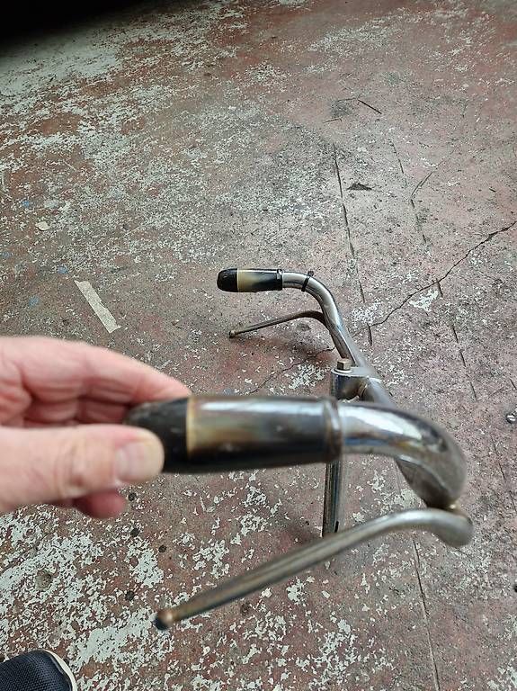 Pezzi di ricambio: Alter Fahrrad Lenker Mit Bremsgestänge – Usato da adligenswil venduto da Geryemm