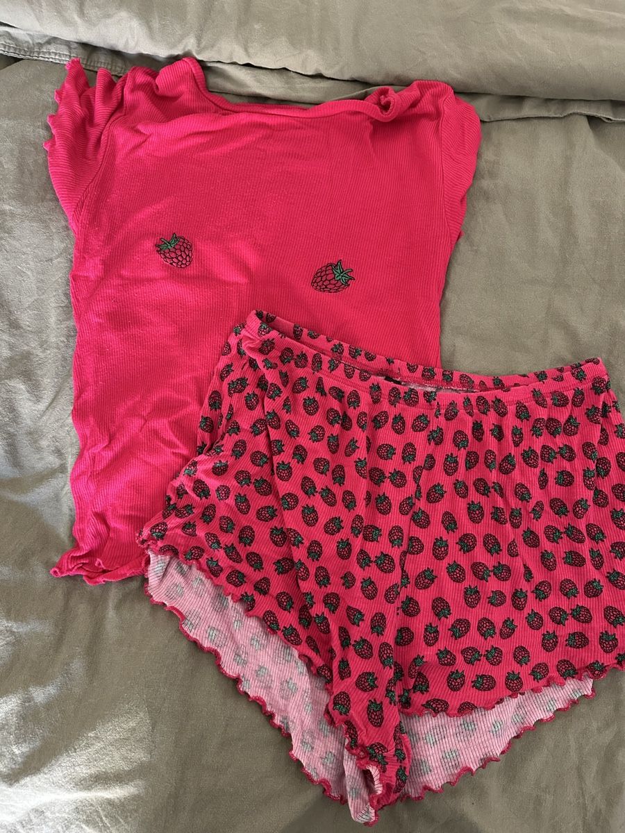 Negligees & Pyjamas: Pyjama Set – Gebraucht aus Basel von ronjalg