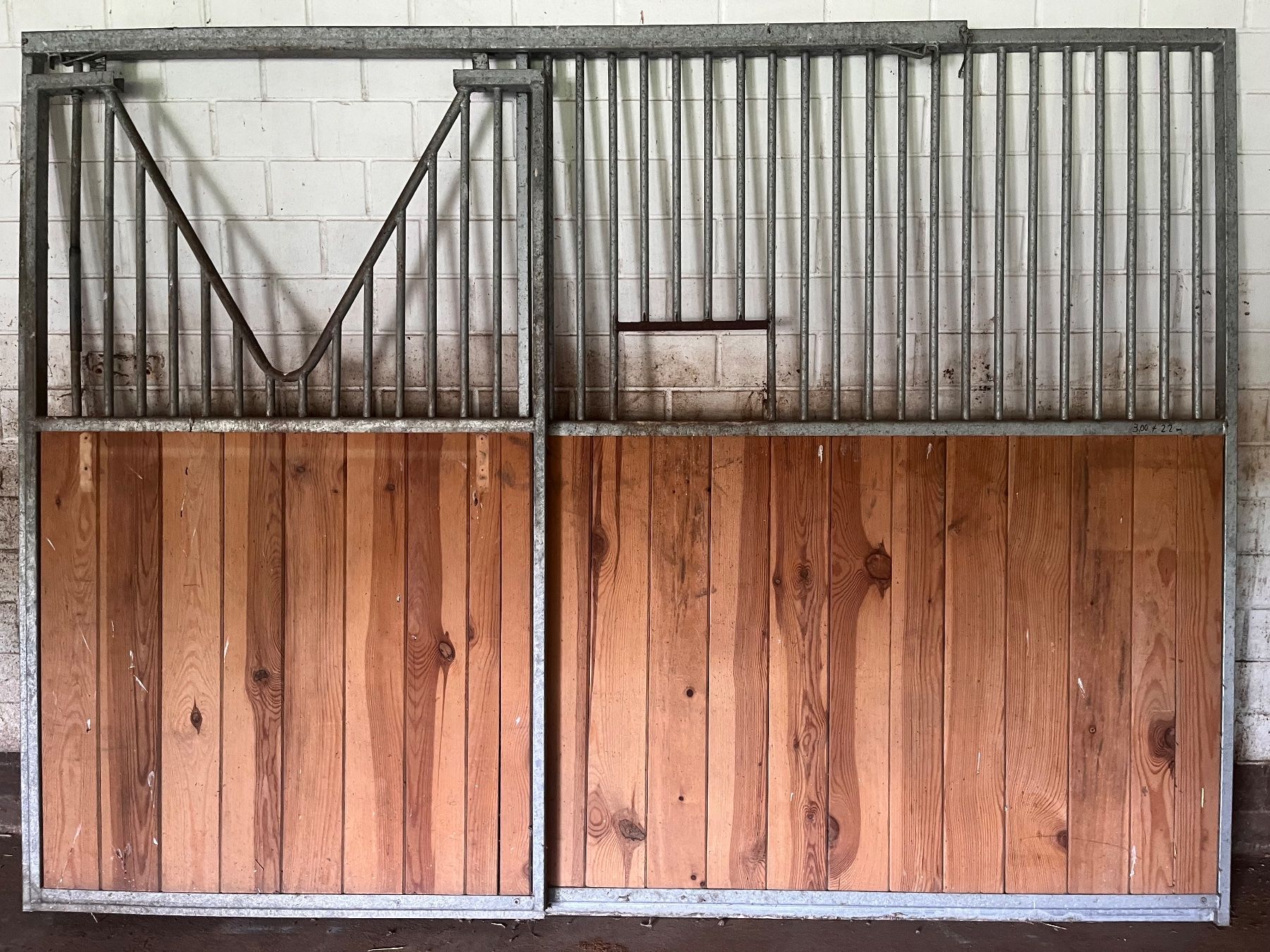 Paraventi: Pferdeboxenwand – Usato da Bellach venduto da Schlosser06