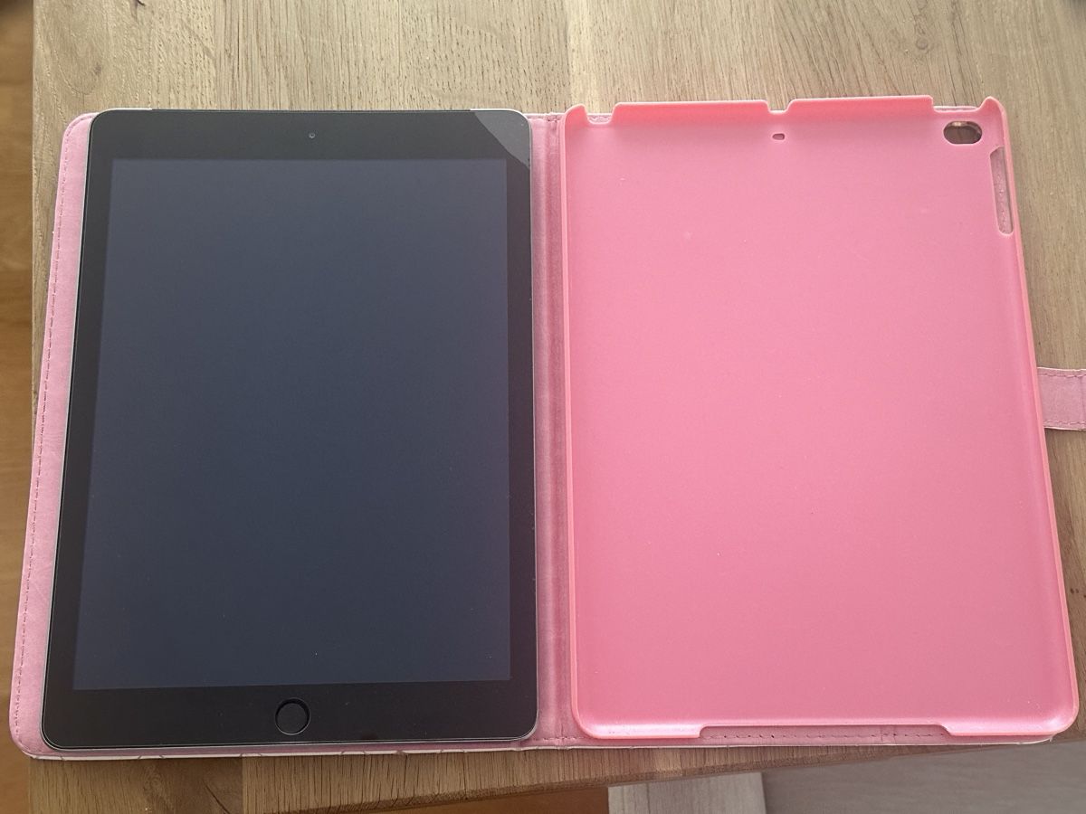 Apple Tablet PC: iPad 5. Generation 32GB mit Hülle, Top Zustand! – Usato da Root venduto da ArEl85 6