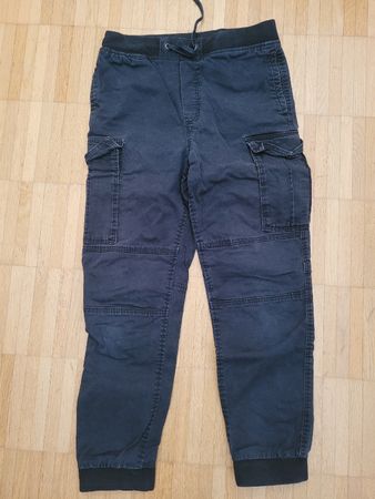 8. Pantalon cargo H&M Taille 162