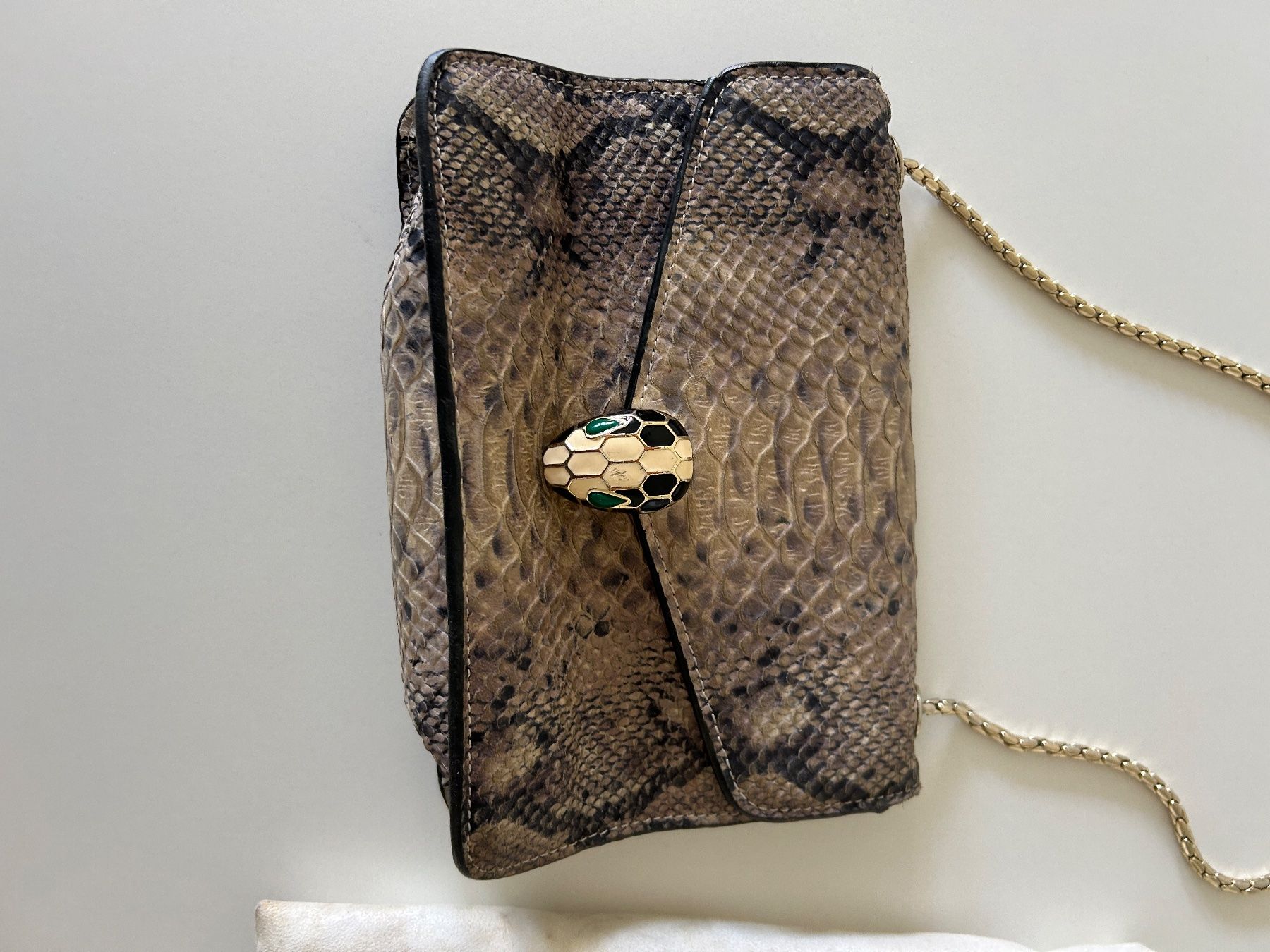 Borse da donna: High quality Leather Bag with Snake Clasp – Usato da Zürich venduto da khriw 6