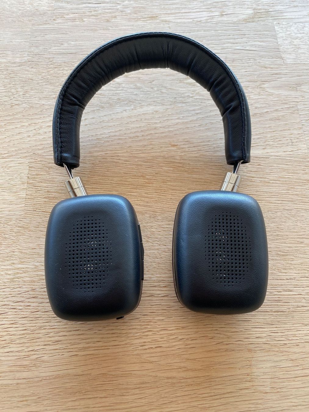 Bowers & Wilkins Kopfhörer: Kopfhörer Bowers & Wilkins P5 Wireless – Gebraucht aus Maur von Fwaits 3