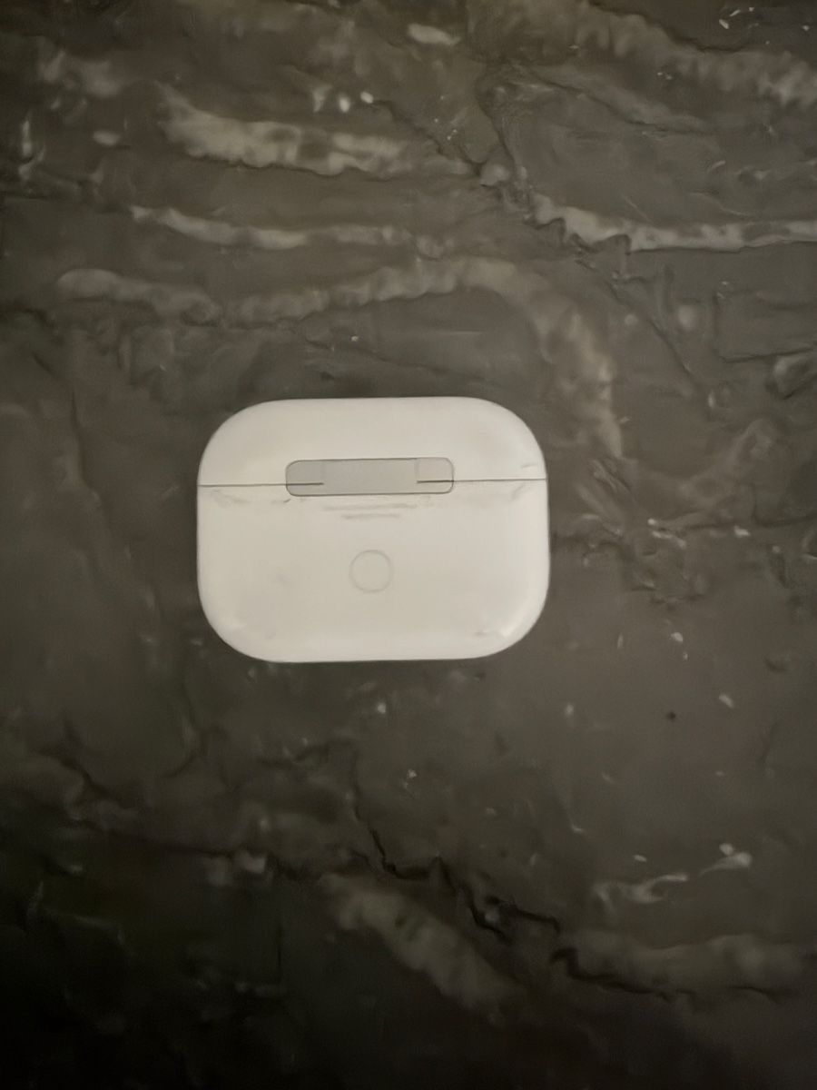 Apple Casques audio: AirPods Pro 2  – D'occasion à Basel par Frenchie-Bulldog 2