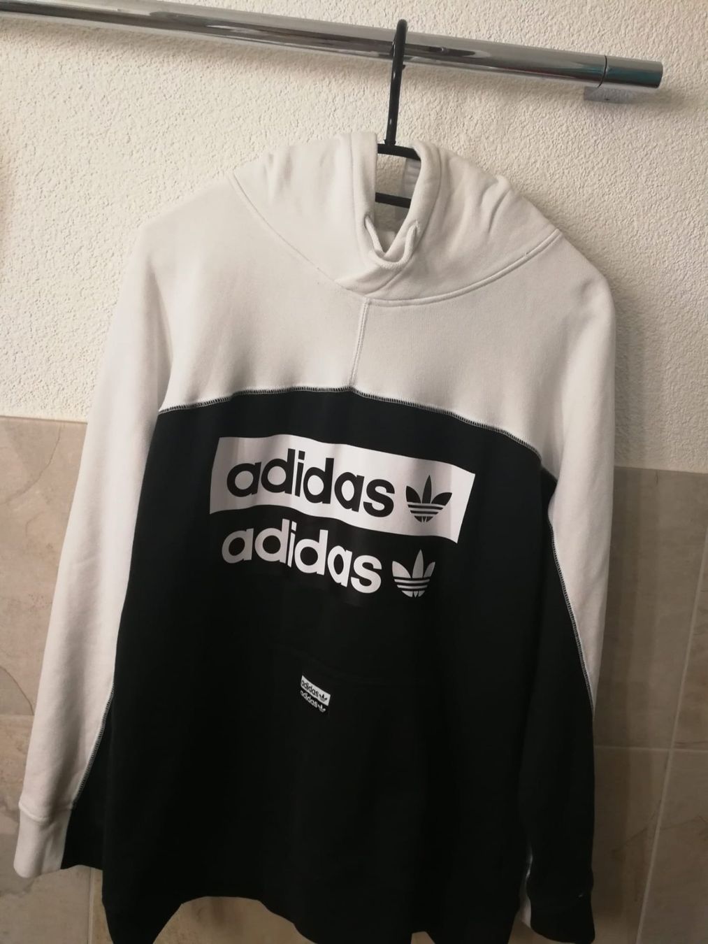 T-Shirts: Männer kleider – Gebraucht aus Bätterkinden von far_f282 8