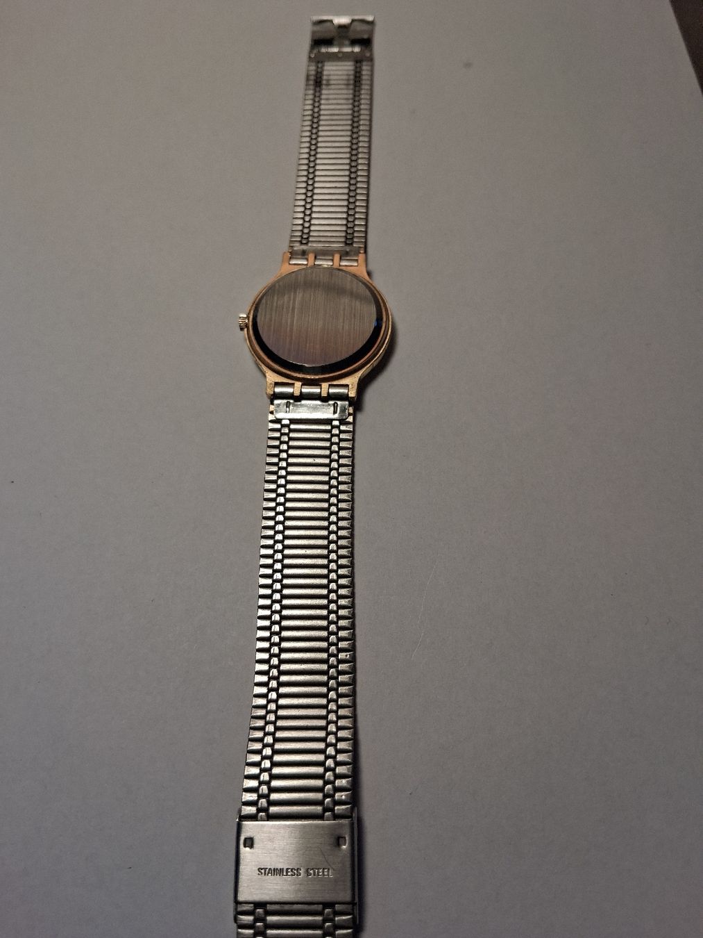 Orologi: Amara Quartz - läuft ab Fr. 1.- – Usato da Basel venduto da yaen138 2