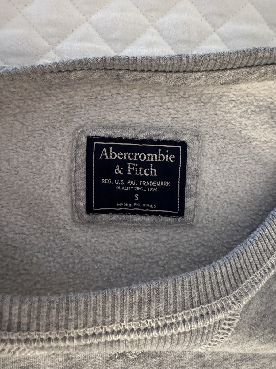 Abercrombie Maglioni & Felpe: Abercrombie & Fitch Sweatshirt Gr. S – Usato da zürich venduto da Bailey17 6