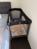 Reisebett für Baby grau schwarz klappbar, kaum gebraucht