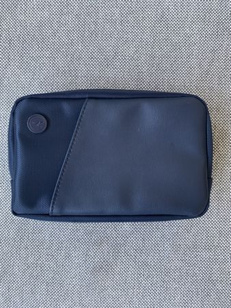 Lufthansa Business Class Kosmetiktasche Blau – Stoff & Kunst