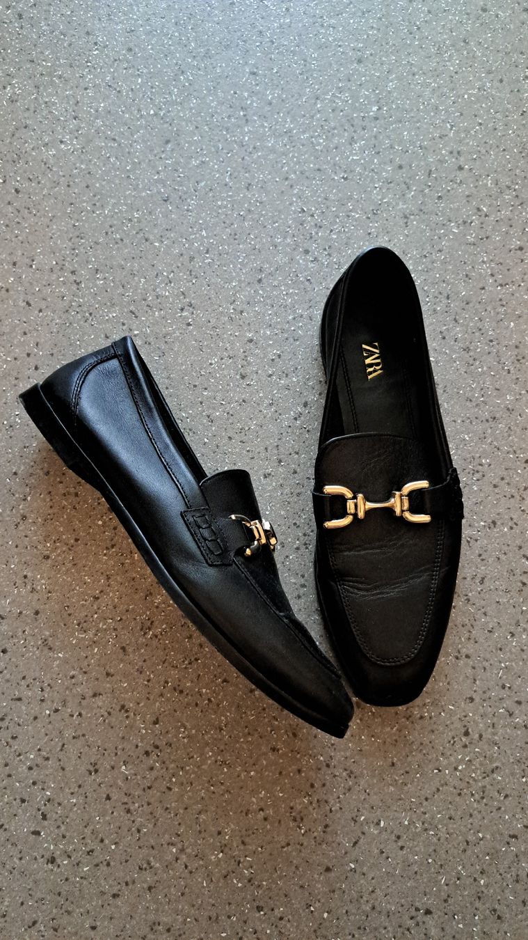 Zara Scarpe da donna: Schicke Schuhe, Leder – Nuovo e nell'imballaggio originale da Effretikon venduto da Staila09