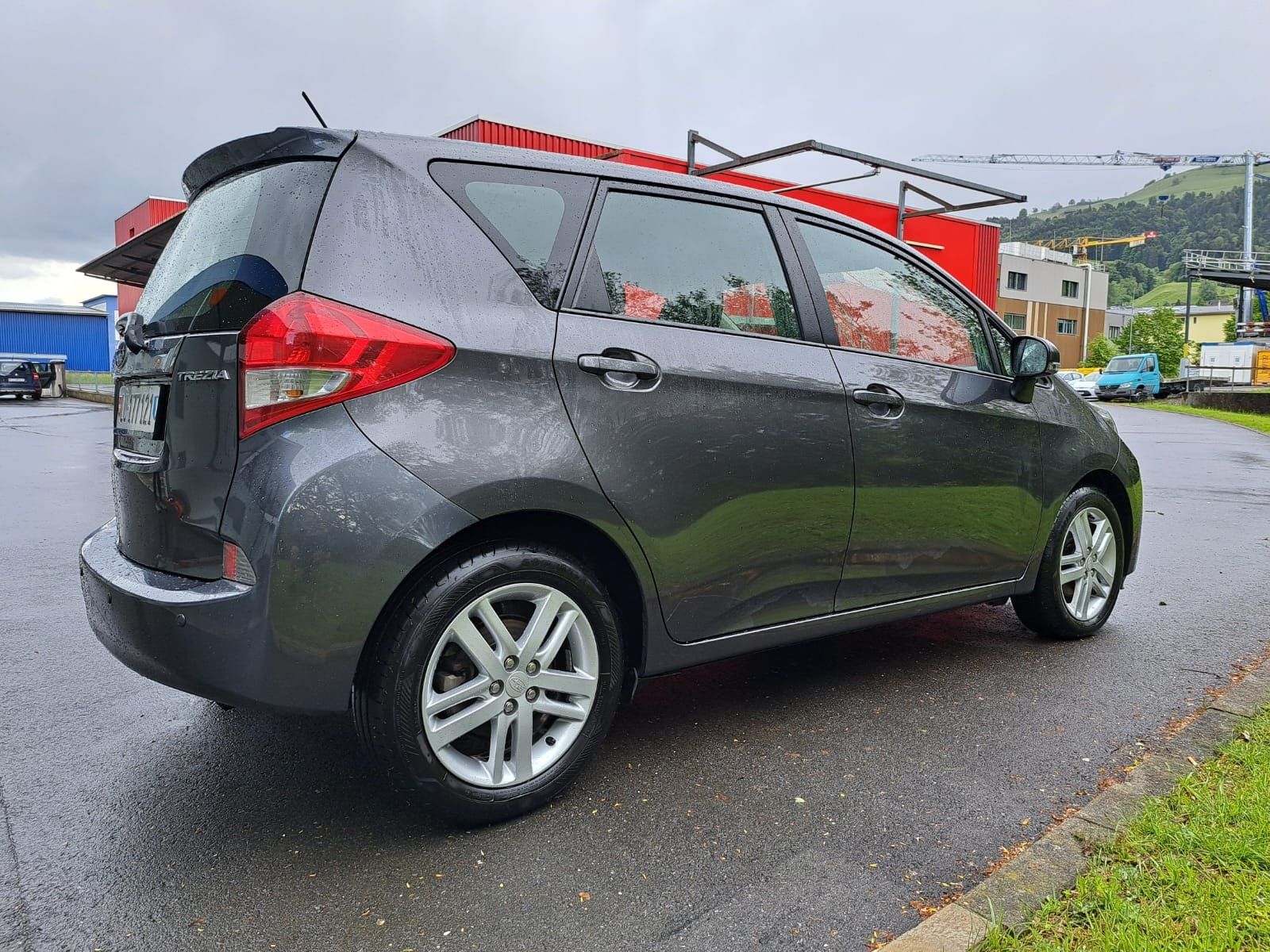 Subaru Automobili: Subaru Trezia – Usato da Kriens venduto da mandy8685 2