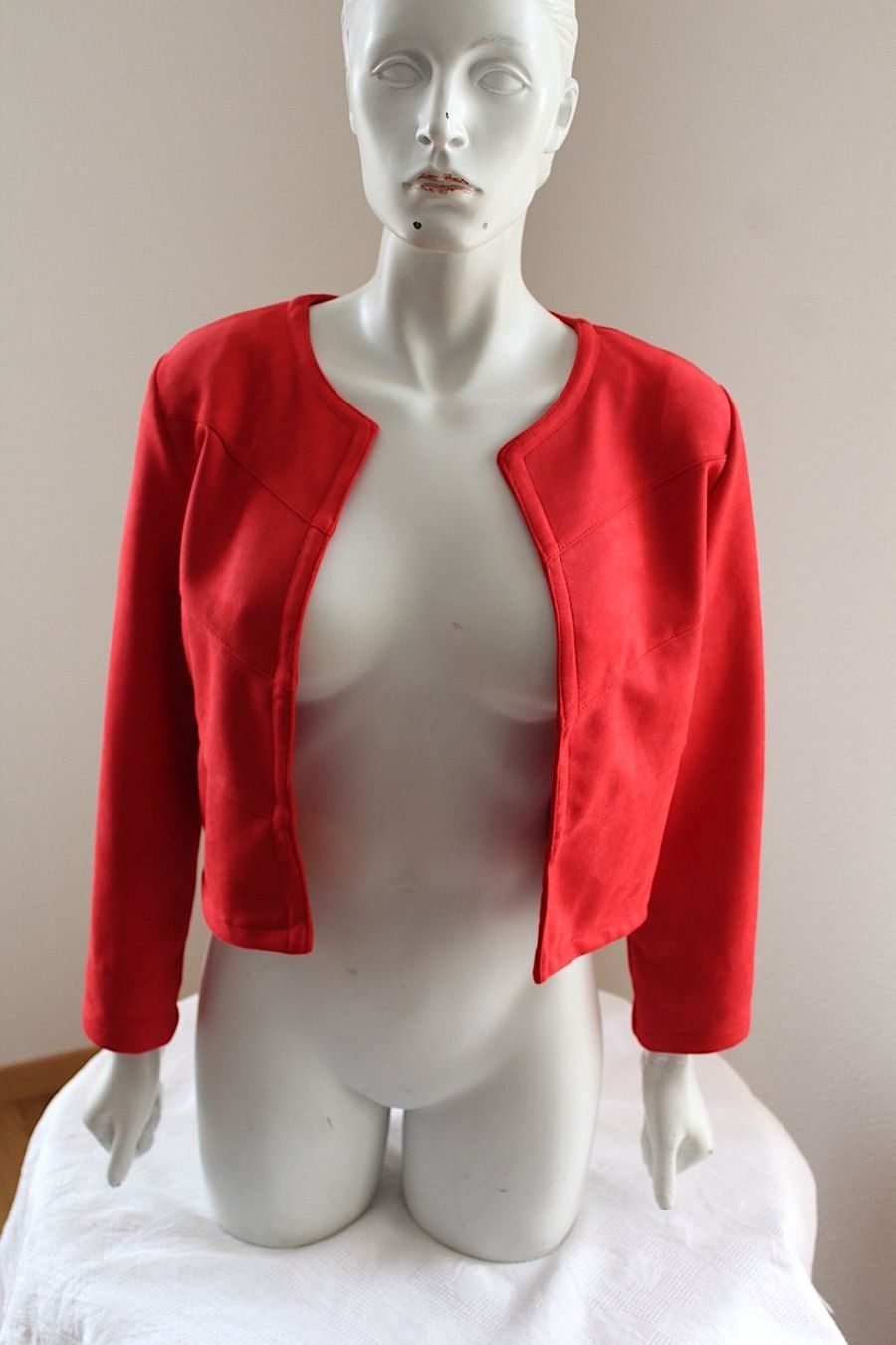 Bolero: Oberteil , New Collection verm. M – Usato da Locarno venduto da madame-tus-sauds 4