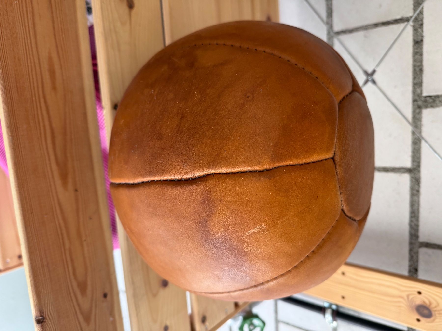 Palloni: Medizinbälle Leder; 2, 3, 4Kg – Usato da Oberriet SG venduto da Ironkandel 1