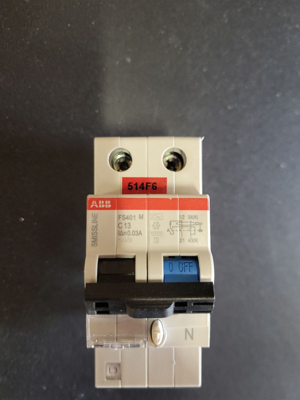 ABB Interruttori: FILS, ABB Smissline, C13A, 30mA – Usato da Alpnach Dorf venduto da str_jdw2