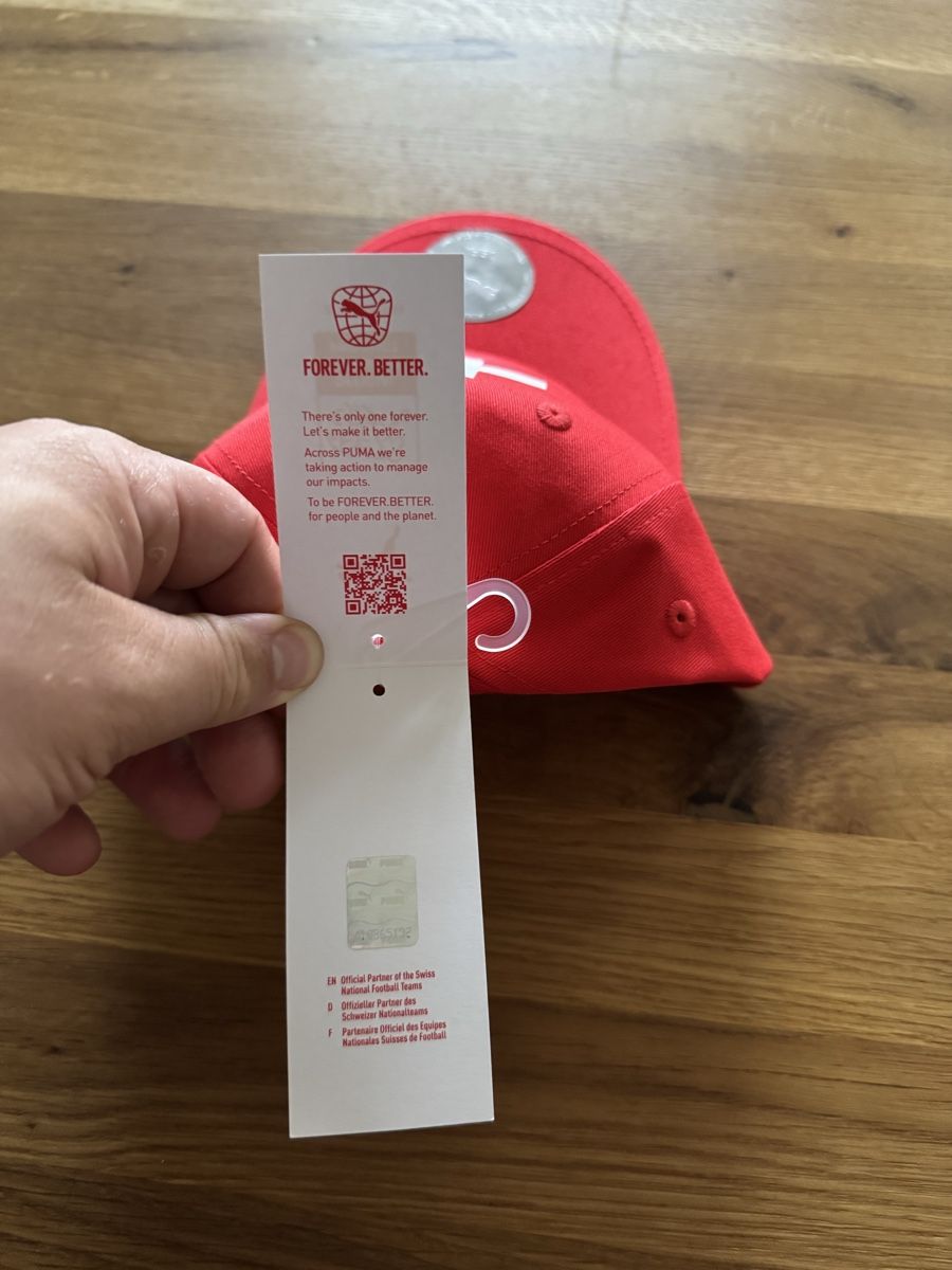 Puma Copricapi, berretti & cappellini: Neue Puma Schweiz Cap rot OSFA – Nuovo e nell'imballaggio originale da Weisslingen venduto da lar_r9qr 1