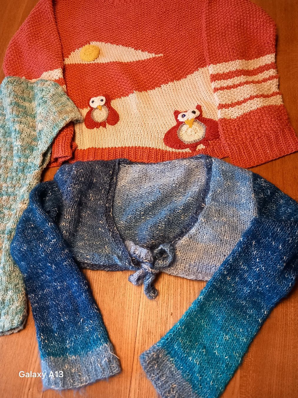Lotti & Set di vestiti: pulls tricot 8-10 ans – Usato da Courrendlin venduto da tititchoun 1