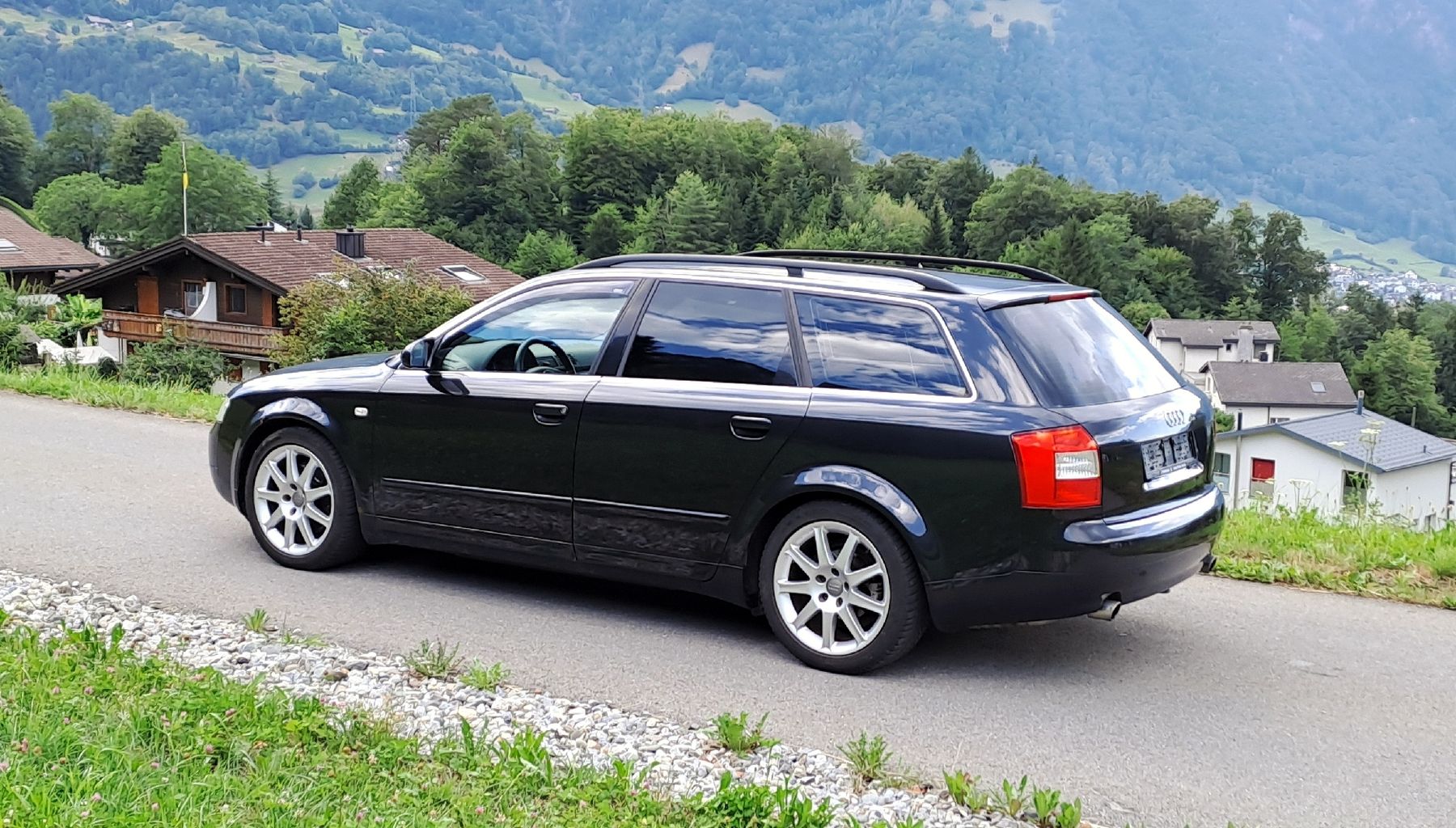 Audi Autos: Audi A4 1.8T Quattro Avant – D'occasion à Schattdorf par Belti77 1