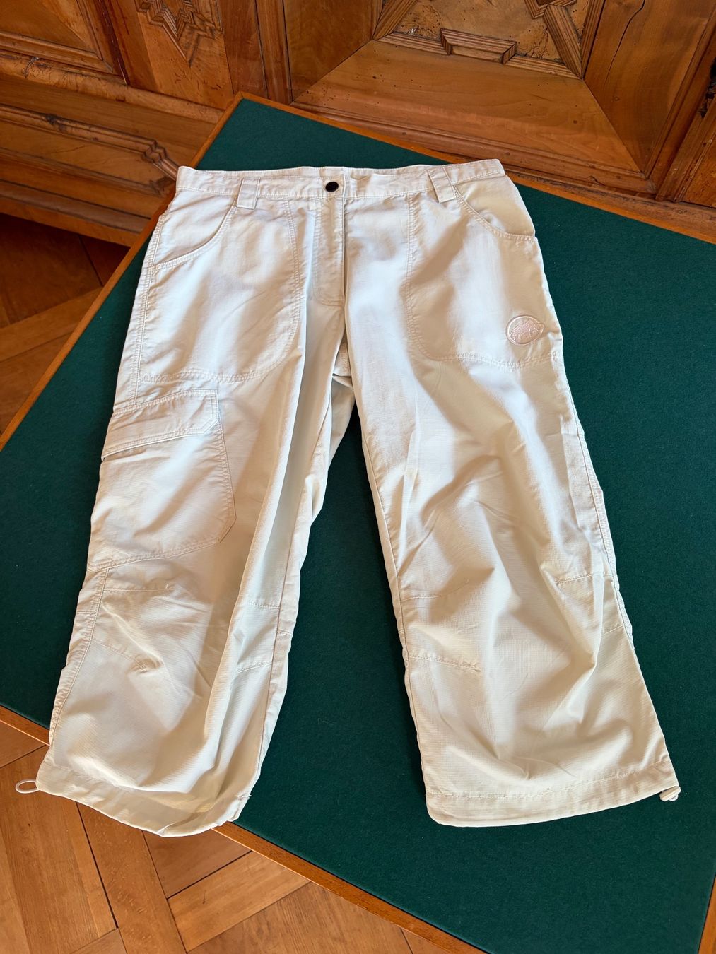 Mammut Pantaloni: MAMMUT Wander-Bermuda   Größe 38DE Zustand: Perfekt – Usato da Interlaken venduto da Bona55 4
