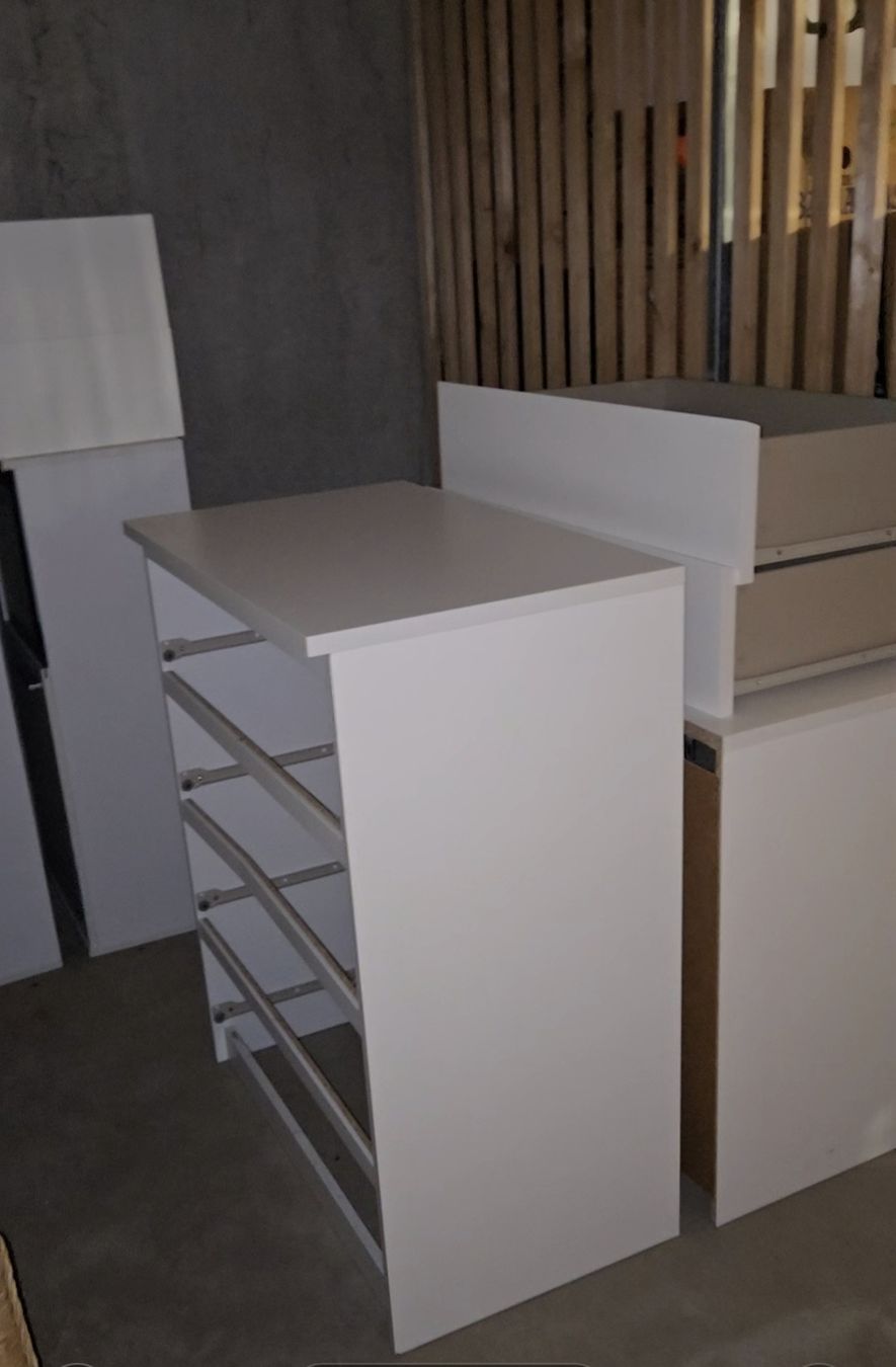Cassettiere: 2x Ikea Malm Kommode – Usato da Affoltern am Albis venduto da avi_