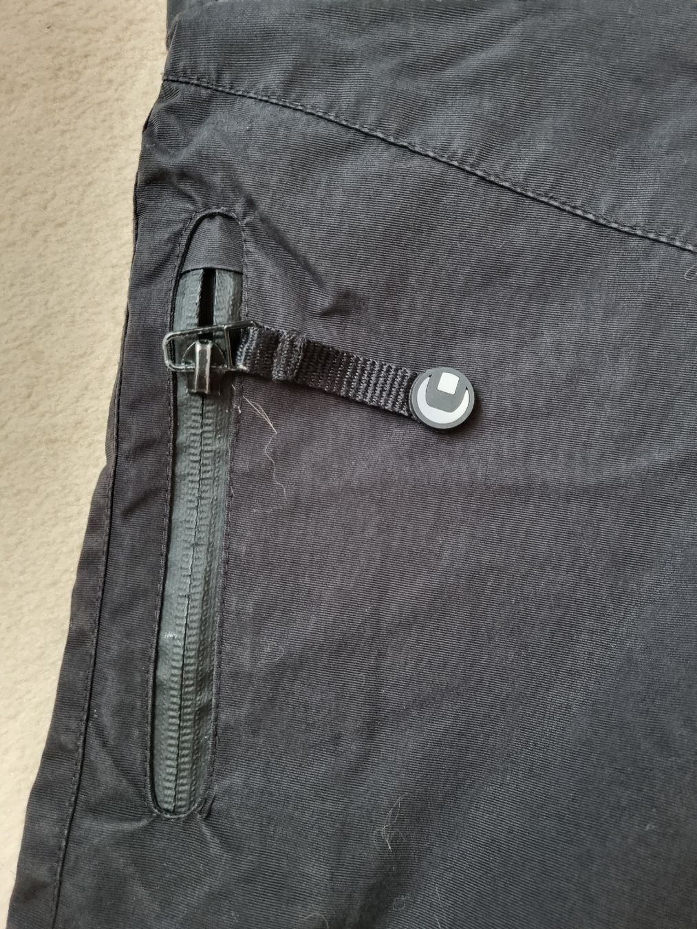 Skis: Celsius Skihose schwarz Gr. 152 top Zustand – D'occasion à Lengnau AG par Endless 5