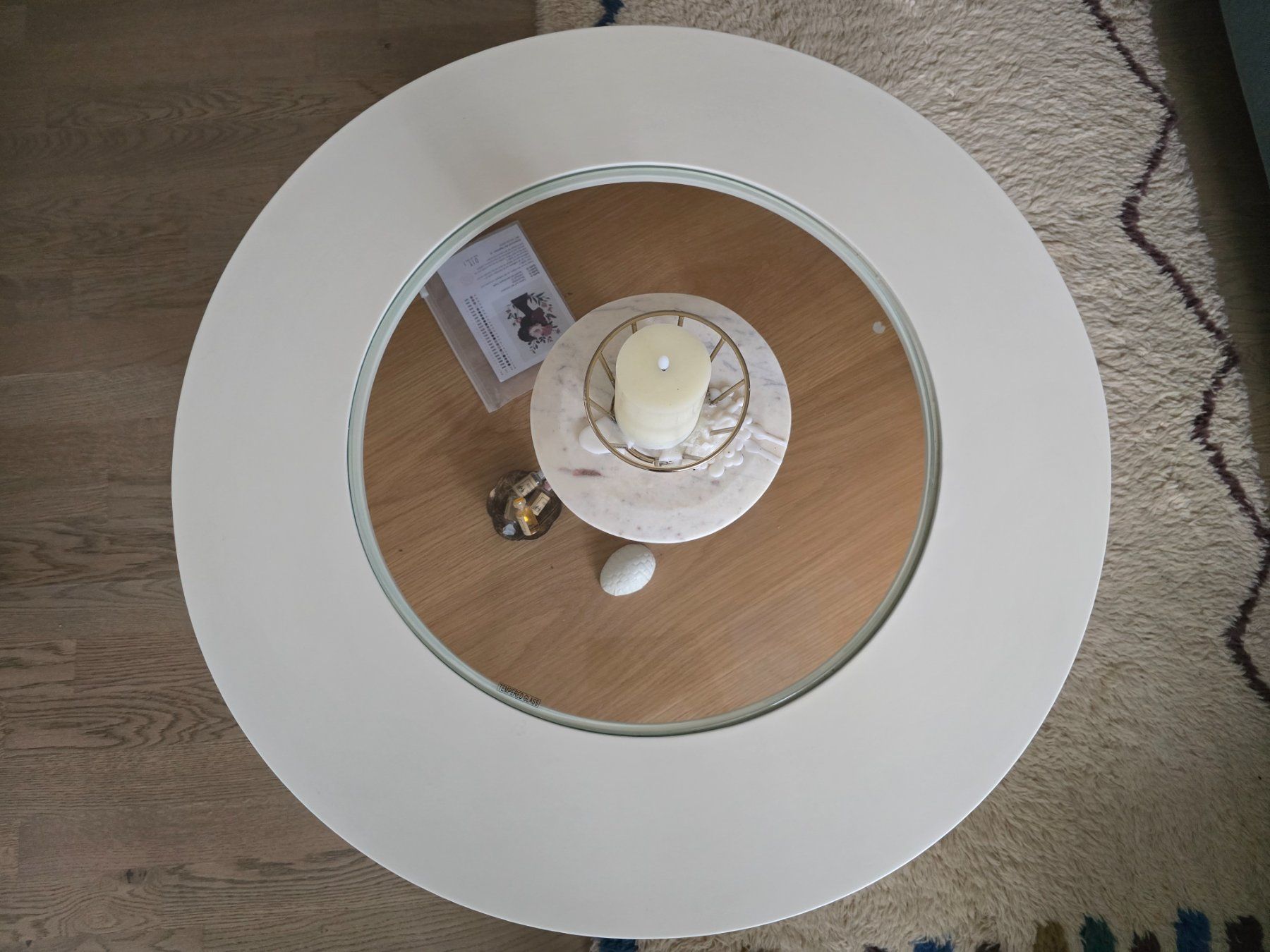 Tavoli: Chic Round Coffee Table - Glass & Wood – Usato da Zürich venduto da cam_bn27 2