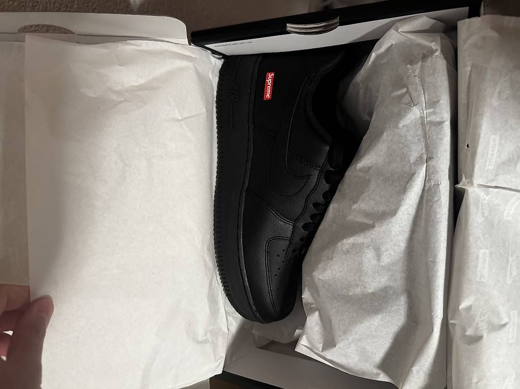 Scarpe da uomo: Supreme Air Force 1 low – Nuovo e nell'imballaggio originale da Reichenburg venduto da sim_7rjx