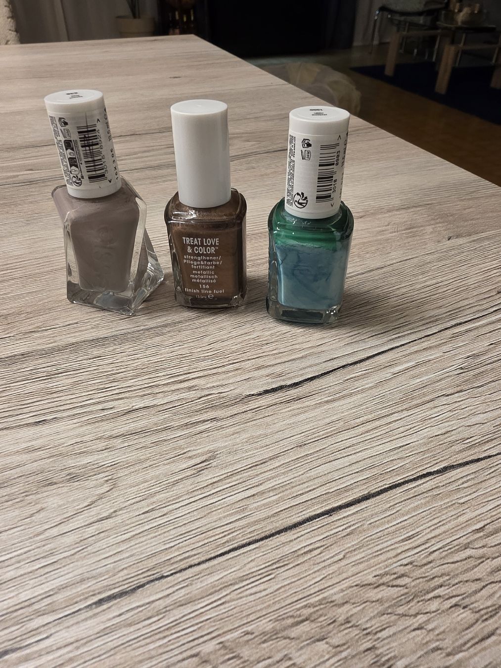 Essie Vernis à ongles: Nagellack  – D'occasion à Wolfwil par con_k6vx 1