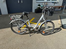 Top Leopard E-City E-Bike, ohne Akku
